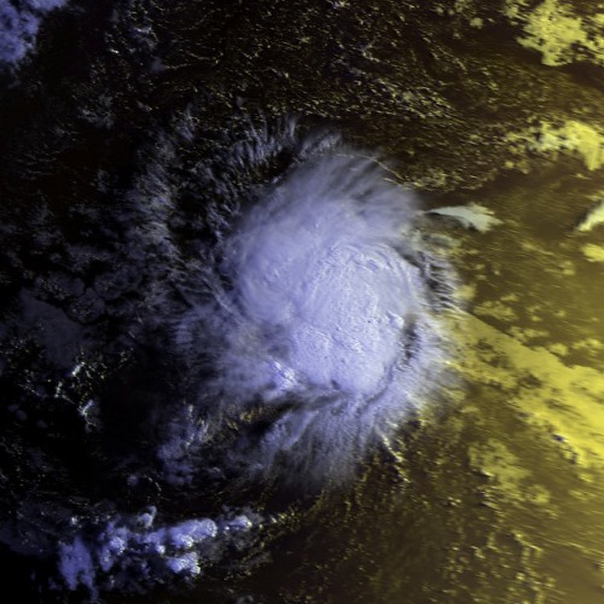 TS Alex 31 july 1998 0923Z.jpg