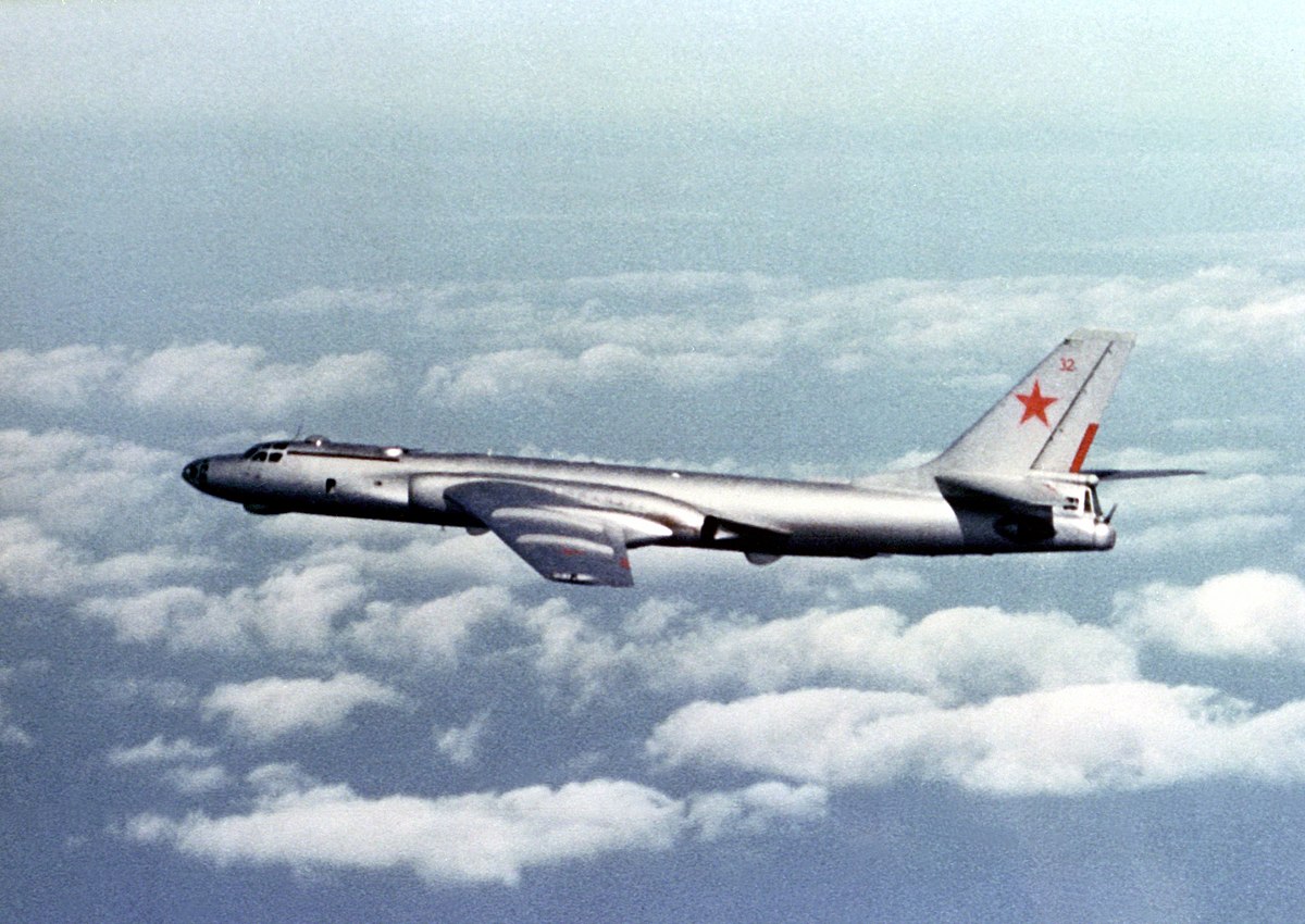 Tupolev Tu-16