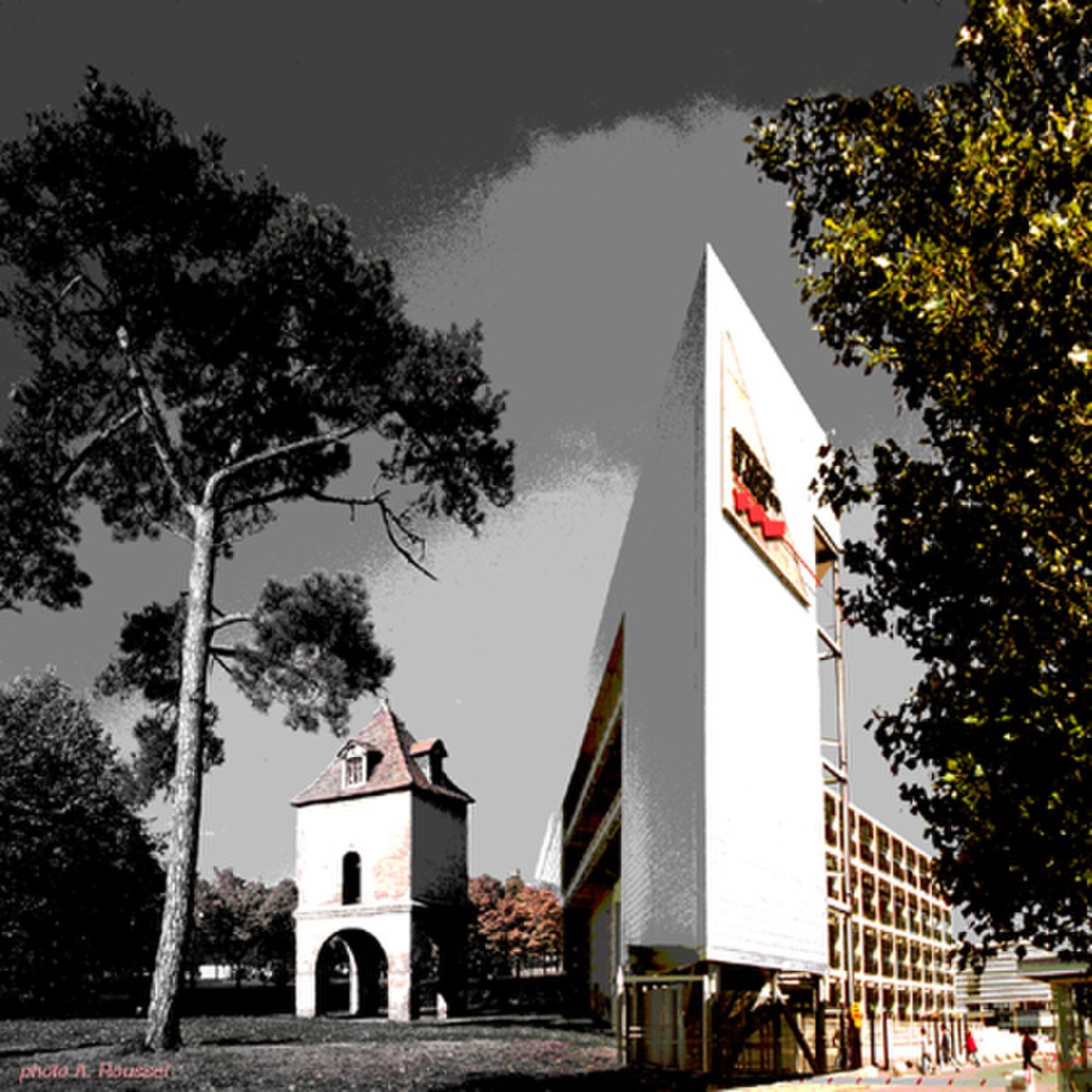 UTM-arche-et-pigeonnier.jpeg