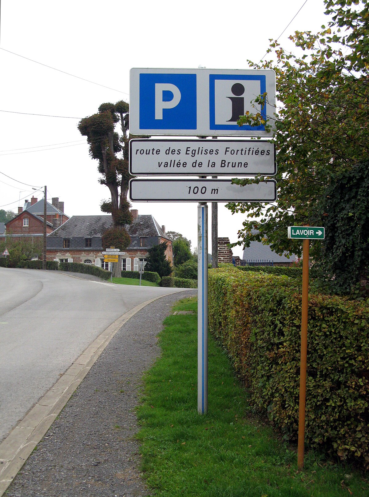 Églises fortifiées de Thiérache