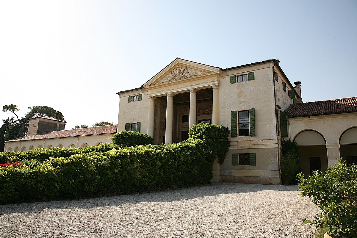 VillaEmo 2007 07 17 02.jpg