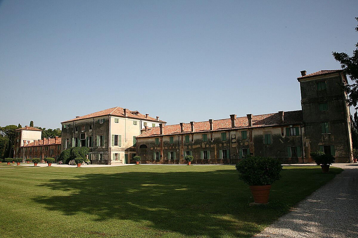 VillaEmo 2007 07 17 05.jpg