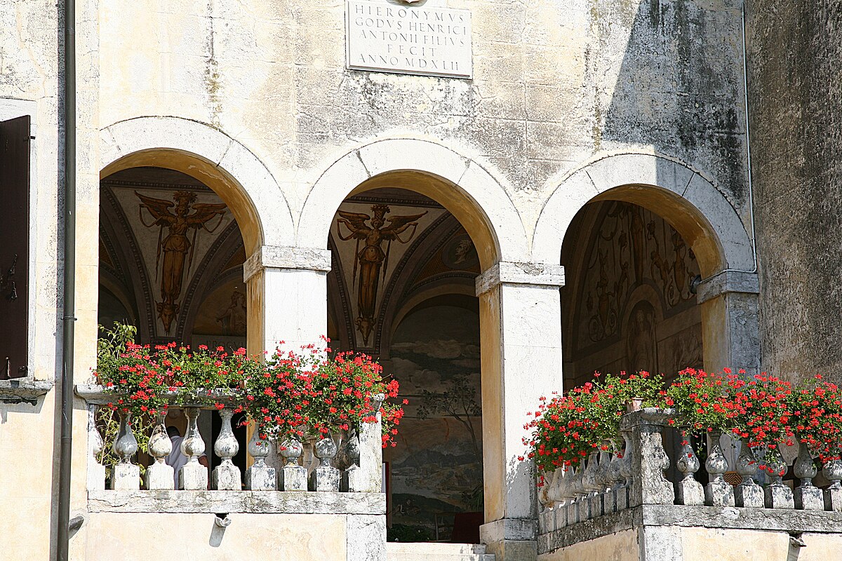 VillaGodi 2007 07 07 03.jpg