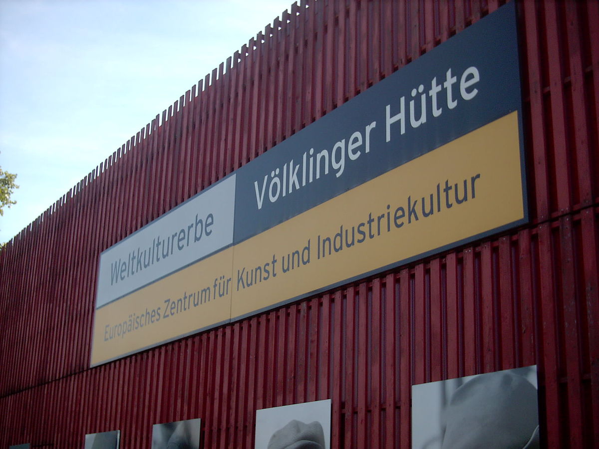 VoelklingerHuetteEmblem.jpg