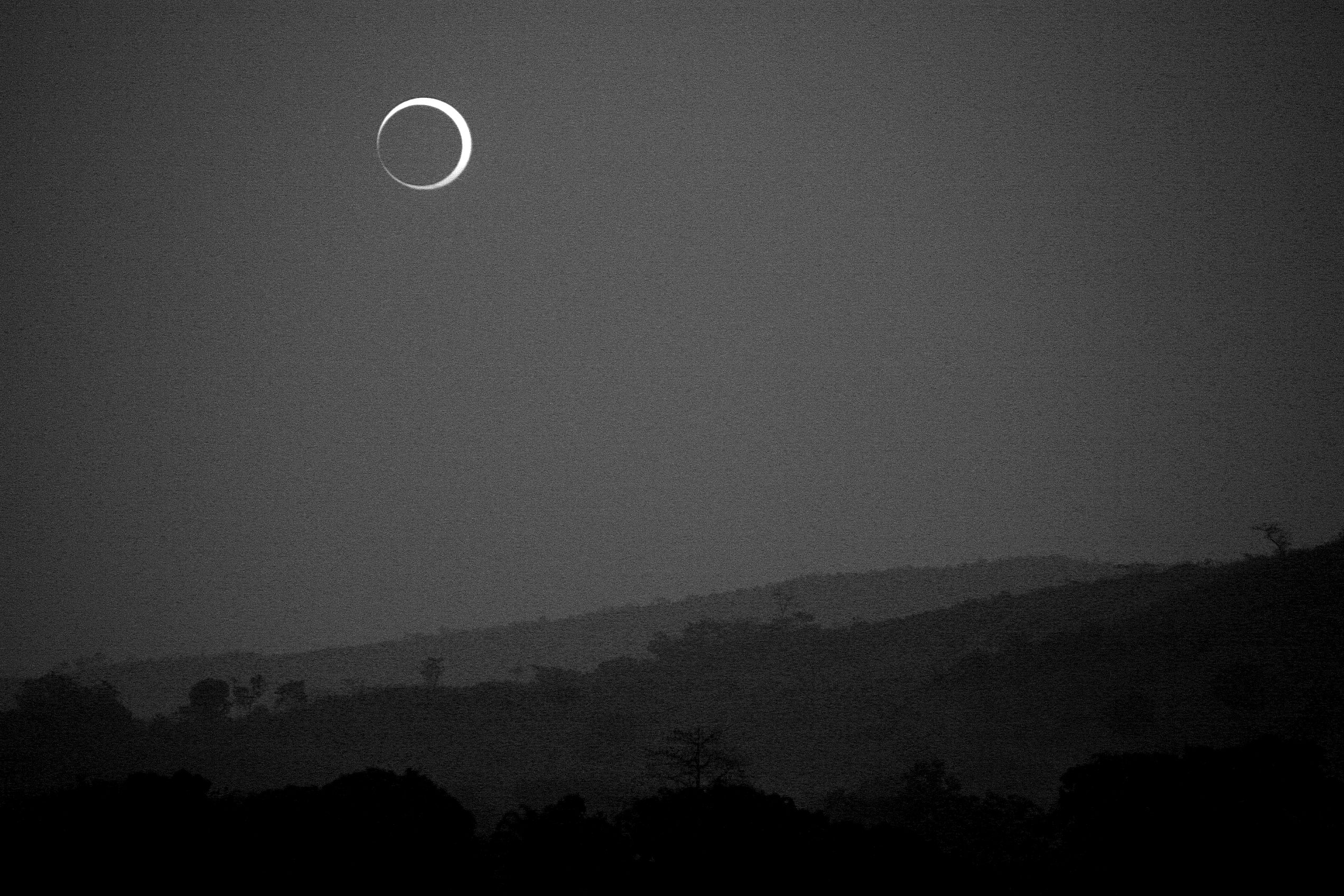 VIDEO - Eclipse partielle de Soleil: toutes les infos et vidéo live