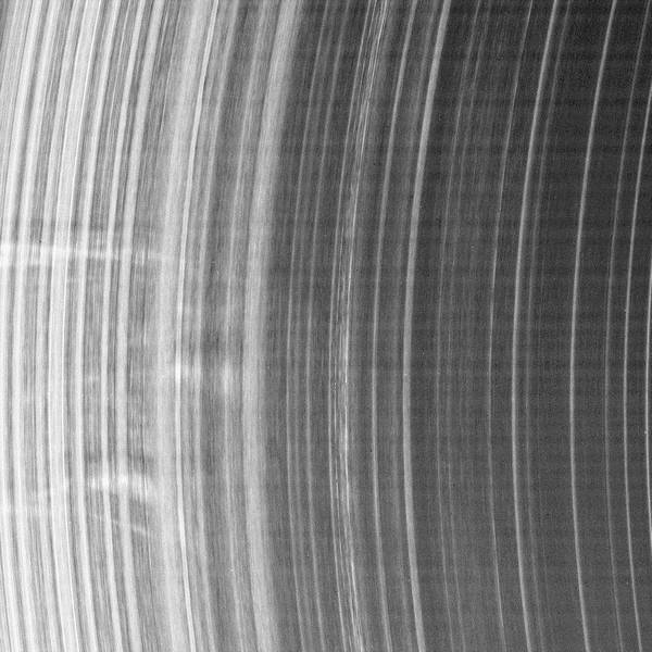 Les spokes des anneaux de Saturne en mouvement