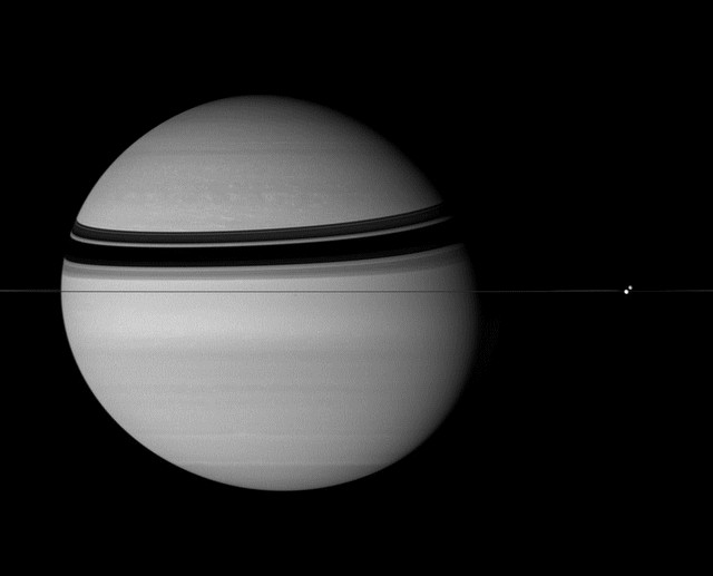 Deux perles pour Saturne