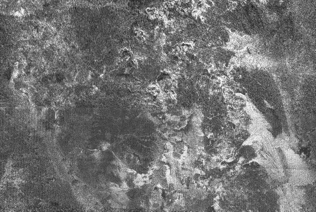Cryovolcanisme et cratères d’impact sur Titan