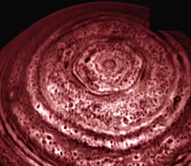 Un bien étrange hexagone au pôle Nord de Saturne