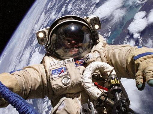 Et pour quelques dollars de plus... une marche dans l’espace