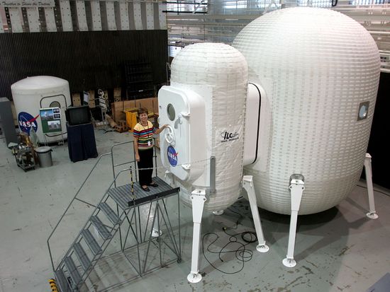La NASA révèle la "maison témoin" gonflable d’une base lunaire