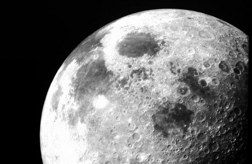 La Russie vise également la Lune