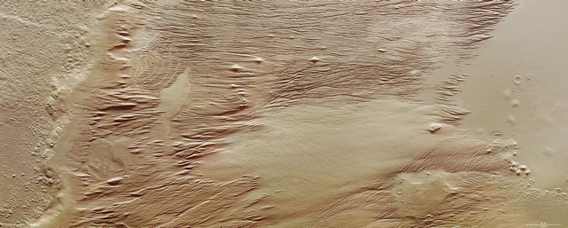 Erosions martiennes révélées par la sonde Mars Express