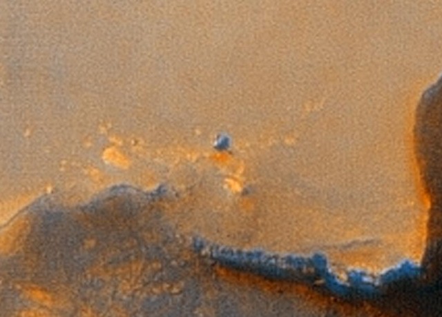 Opportunity photographié depuis l’espace par la sonde MRO