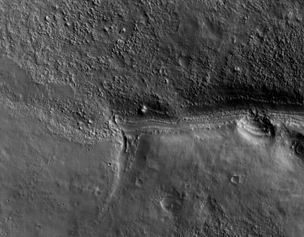 Premières images de la sonde Mars Reconnaissance Orbiter