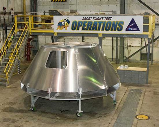 Premiers regards sur la future capsule habitée Orion