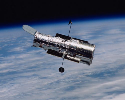 Hubble n’utilisera désormais plus que deux gyroscopes