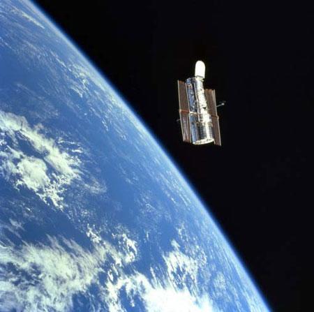Télescope spatial Hubble: le point sur une mission de service