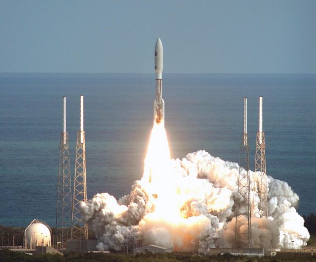 Tourisme spatial: vers une fusée Atlas V qualifiée pour le vol habité