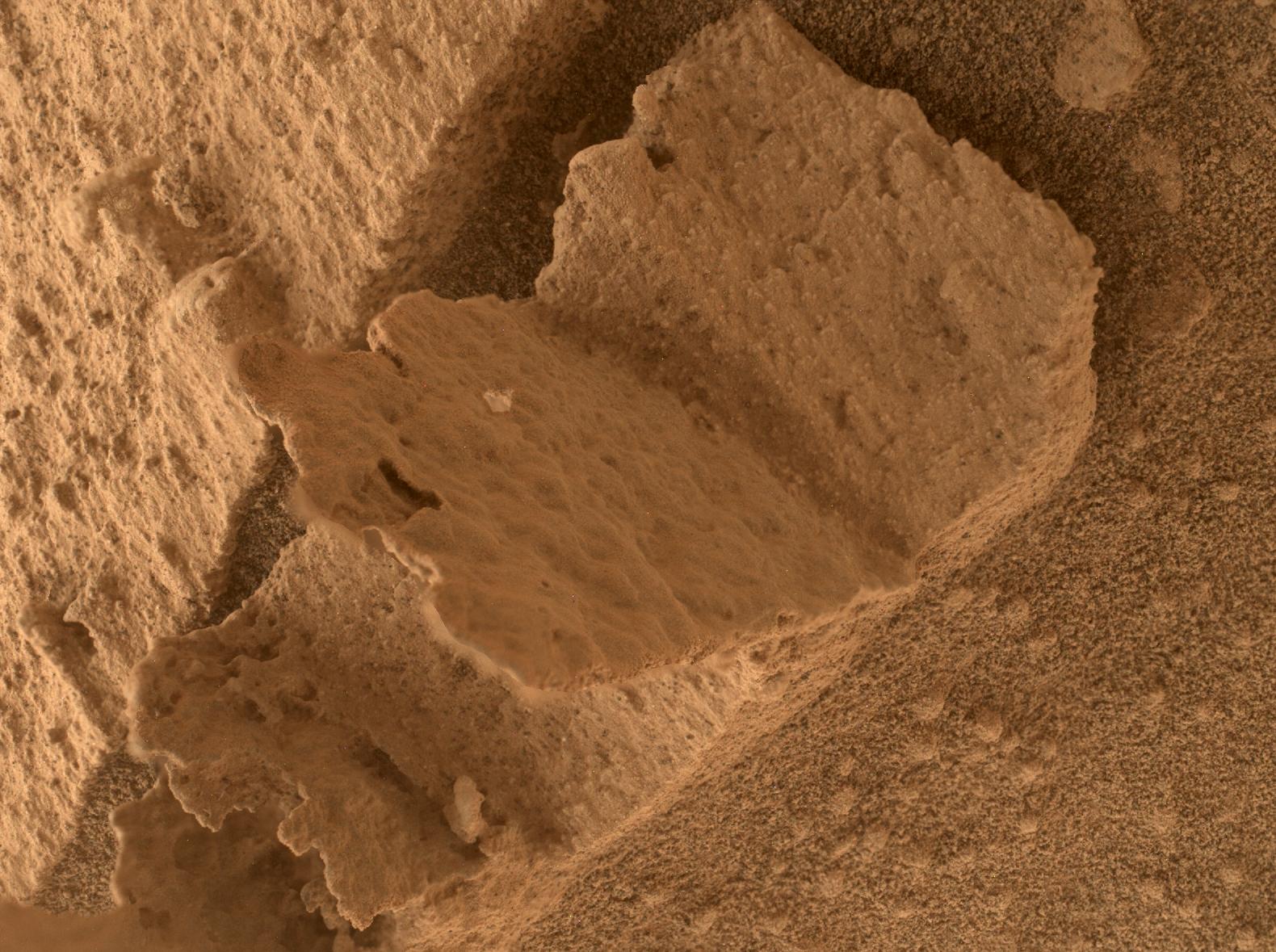 Un "livre fossilisé" découvert sur Mars par le rover Curiosity de la NASA
