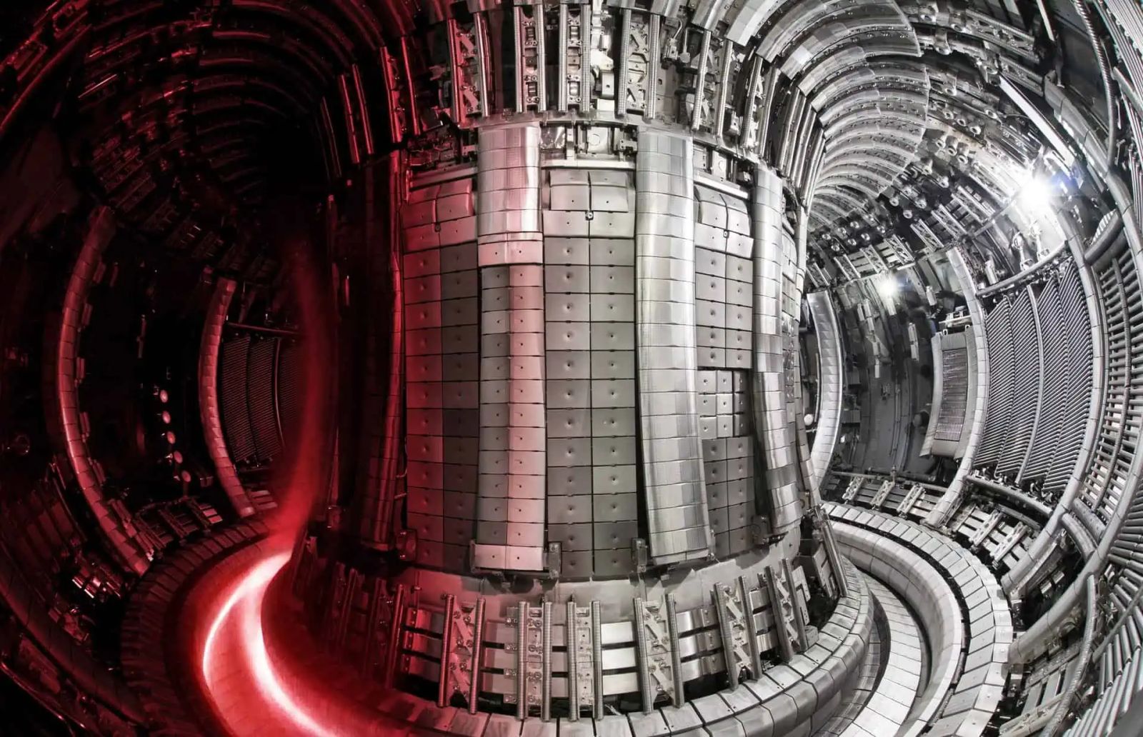 Nuclear Fusion and Unlimited Energy: Record Broken by the JET (Video)