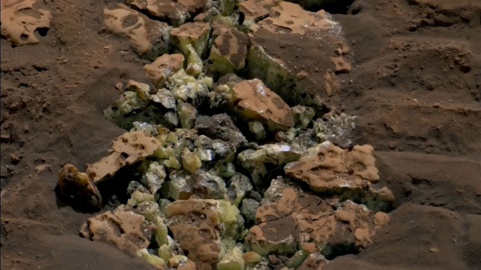 O rover Curiosity da NASA descobre acidentalmente esses cristais desconhecidos em Marte
