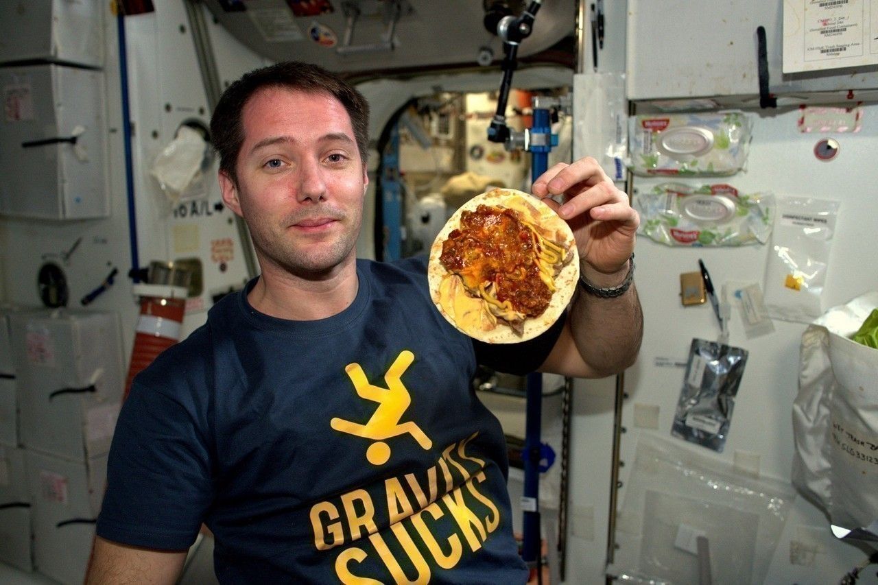 Pourquoi le goût des aliments est-il différent dans l'espace ?
