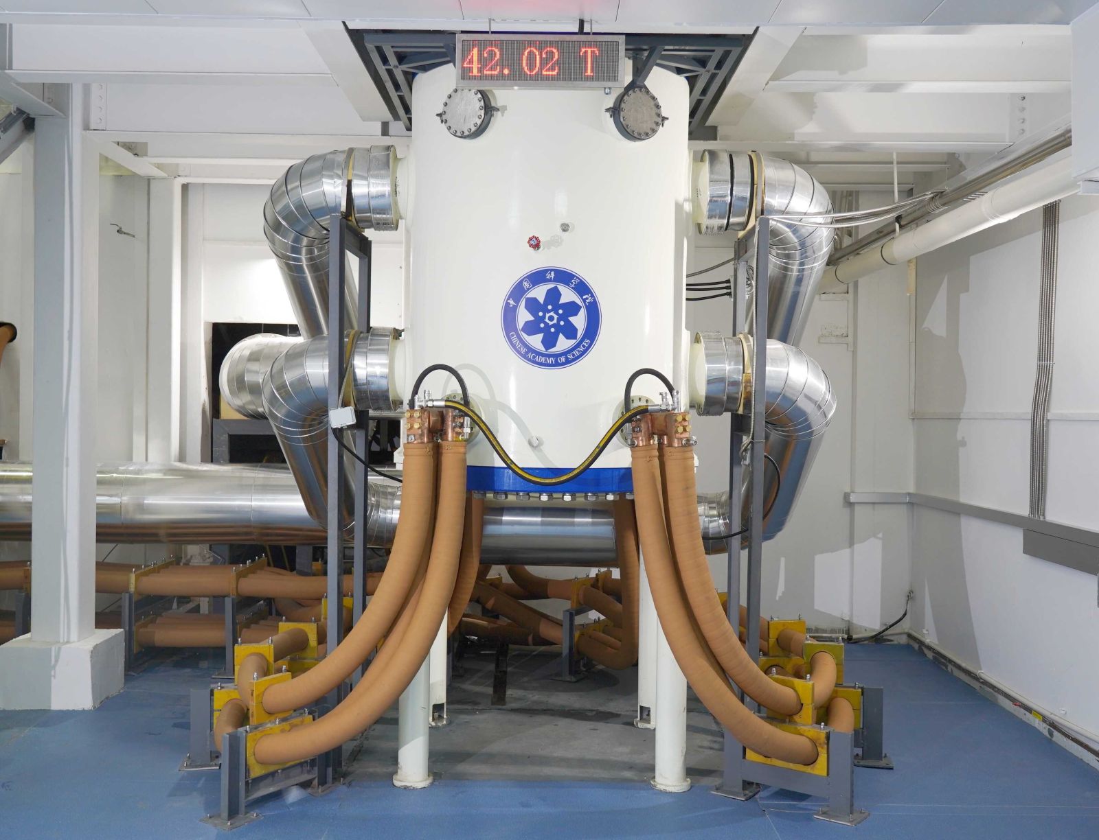 Record: China creates a magnetic field 800,000 times more powerful than Earth's without superconductors