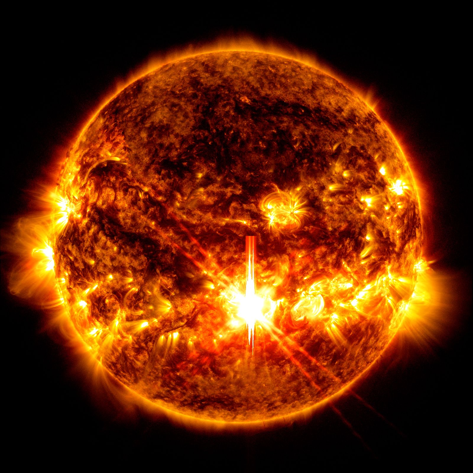 Detection of an extreme solar flare: exceptional northern lights to come?