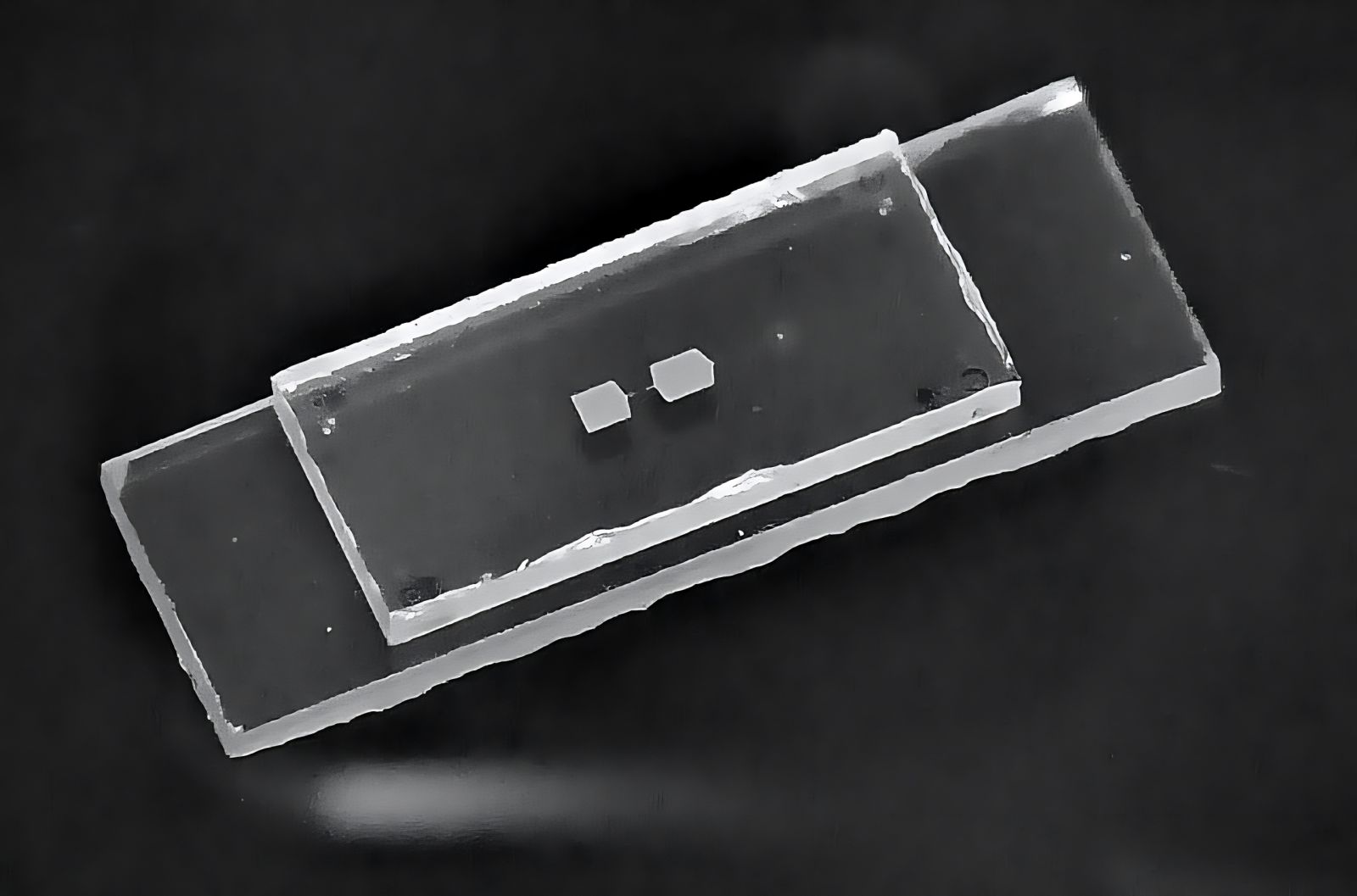 E aqui está um qubit mecânico! 🖥️