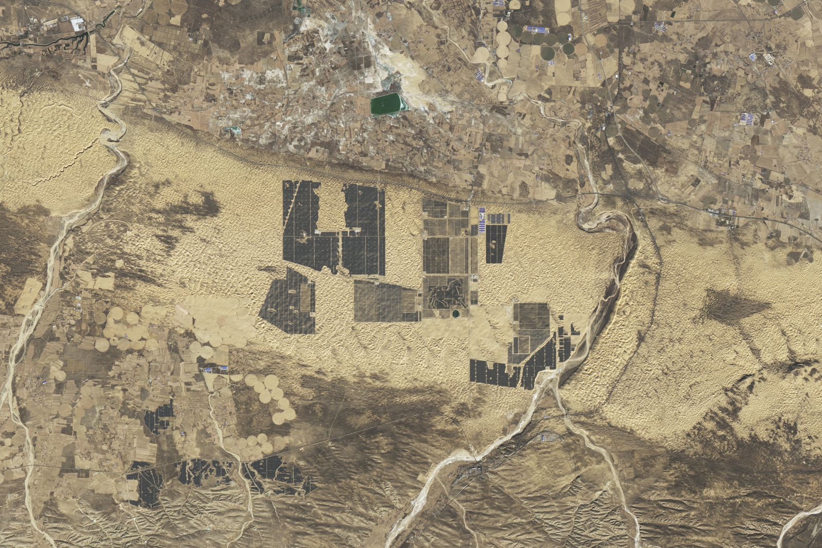This titanic project: a "great solar wall" to power Beijing with electricity ⚡