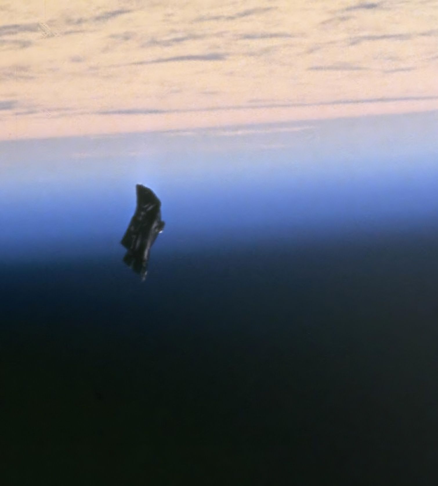 O Black Knight, um objeto extraterrestre em órbita?