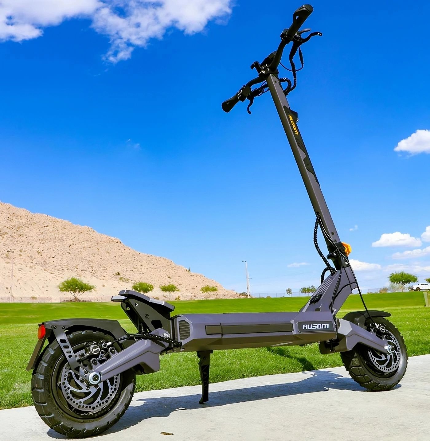 Ausom DT2 PRO: une trottinette surpuissante double moteur à moitié prix !