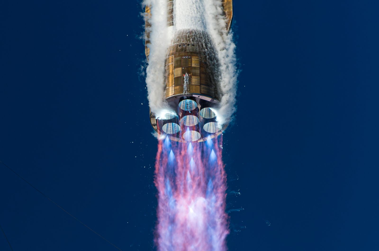 🚀 Blue Origin realiza feito histórico com pouso de seu foguete gigante New Glenn