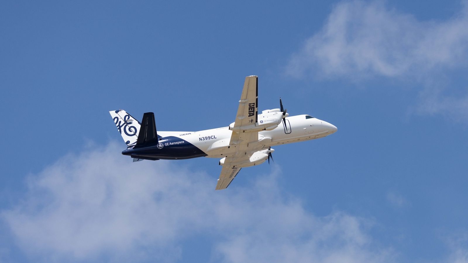  Un avion hybride-électrique franchit pour la première fois l'altitude des lignes commerciales