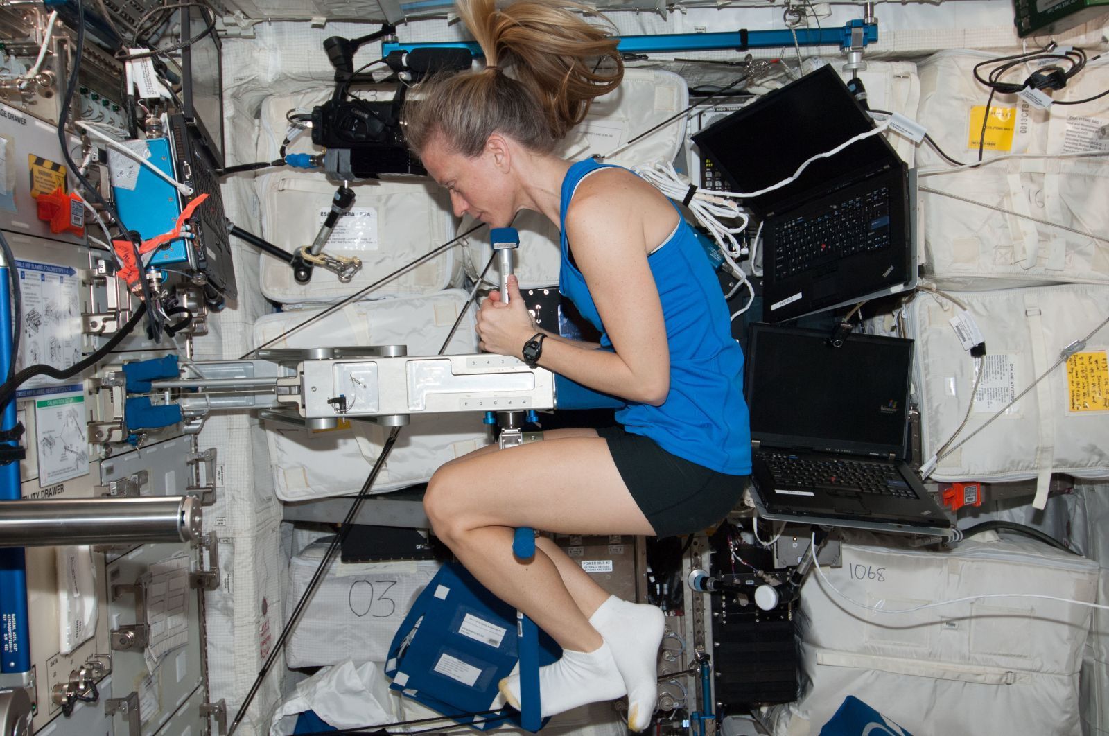  Comment se peser dans l'espace ?