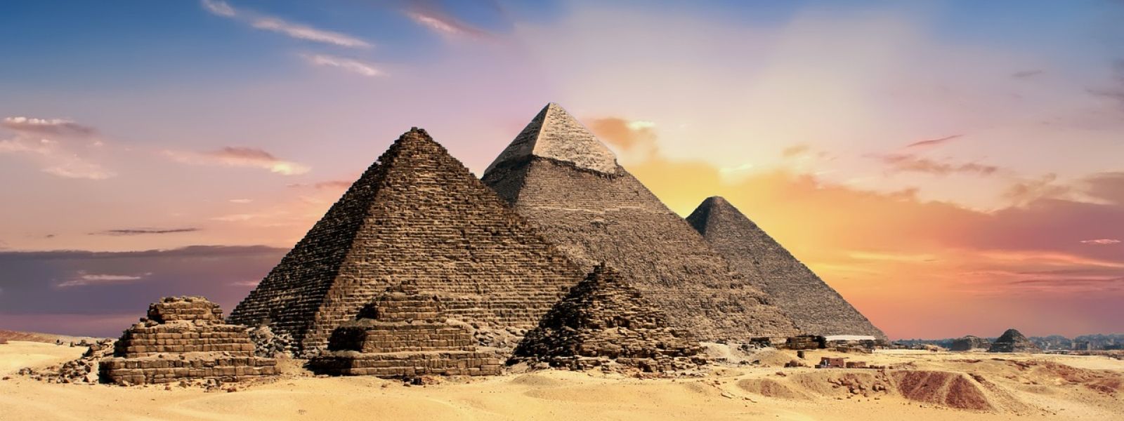 Pourquoi les égyptiens ont-ils commencé puis arrêté de construire des pyramides ?
