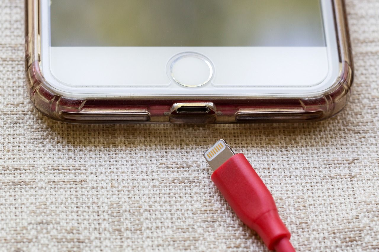 Batteries des iPhones: Apple verse enfin 92 dollars à ses clients lésés