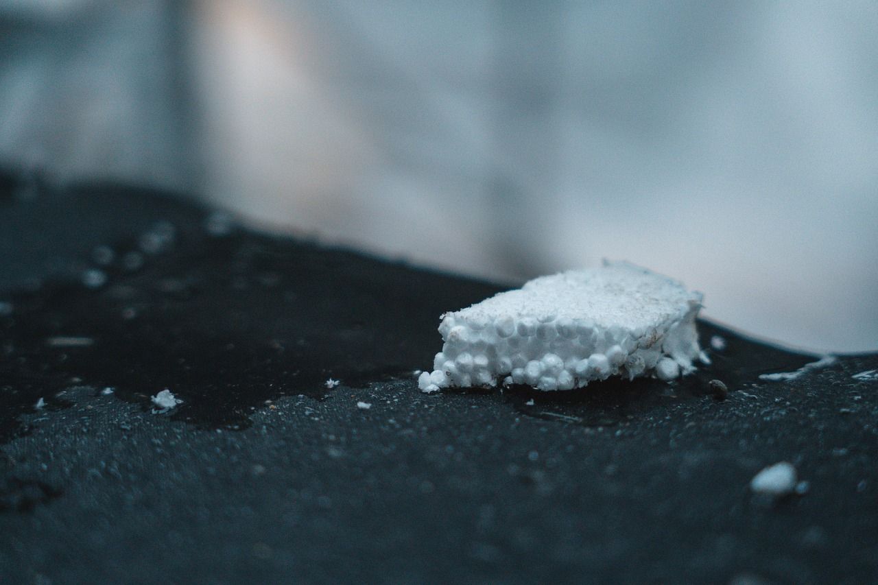♻️ Plásticos indestrutíveis? Dois avanços para transformar poliestireno e polietileno