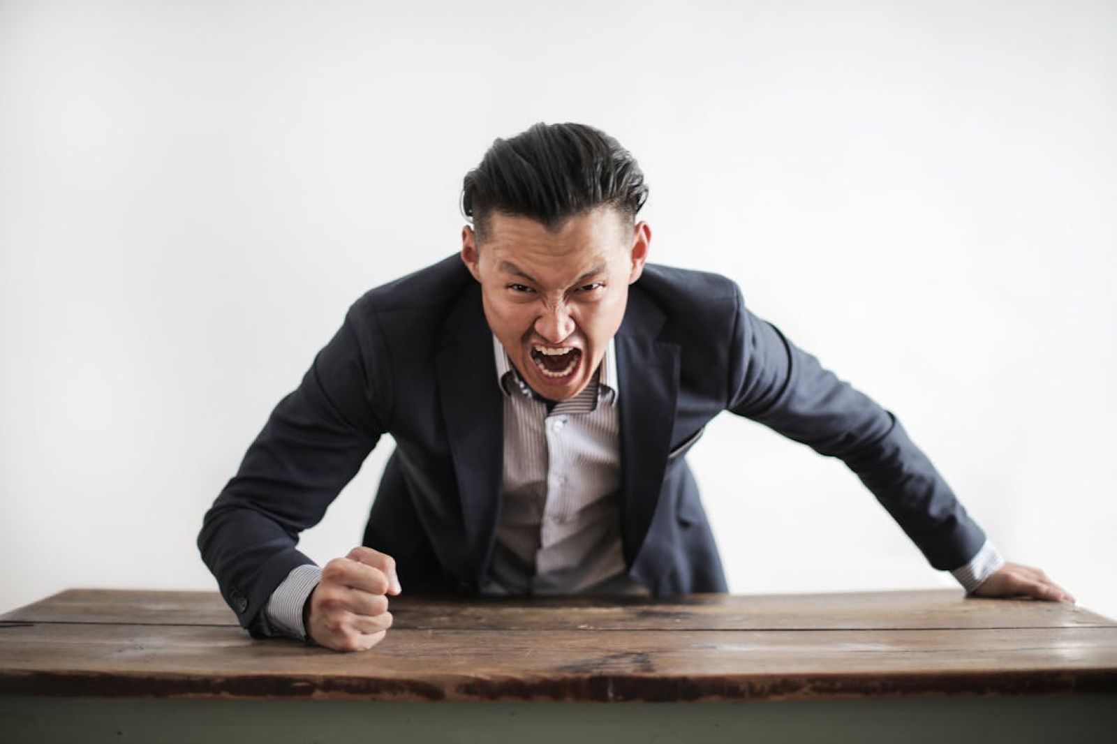 This study reveals a surprising link between microbiota and aggressiveness