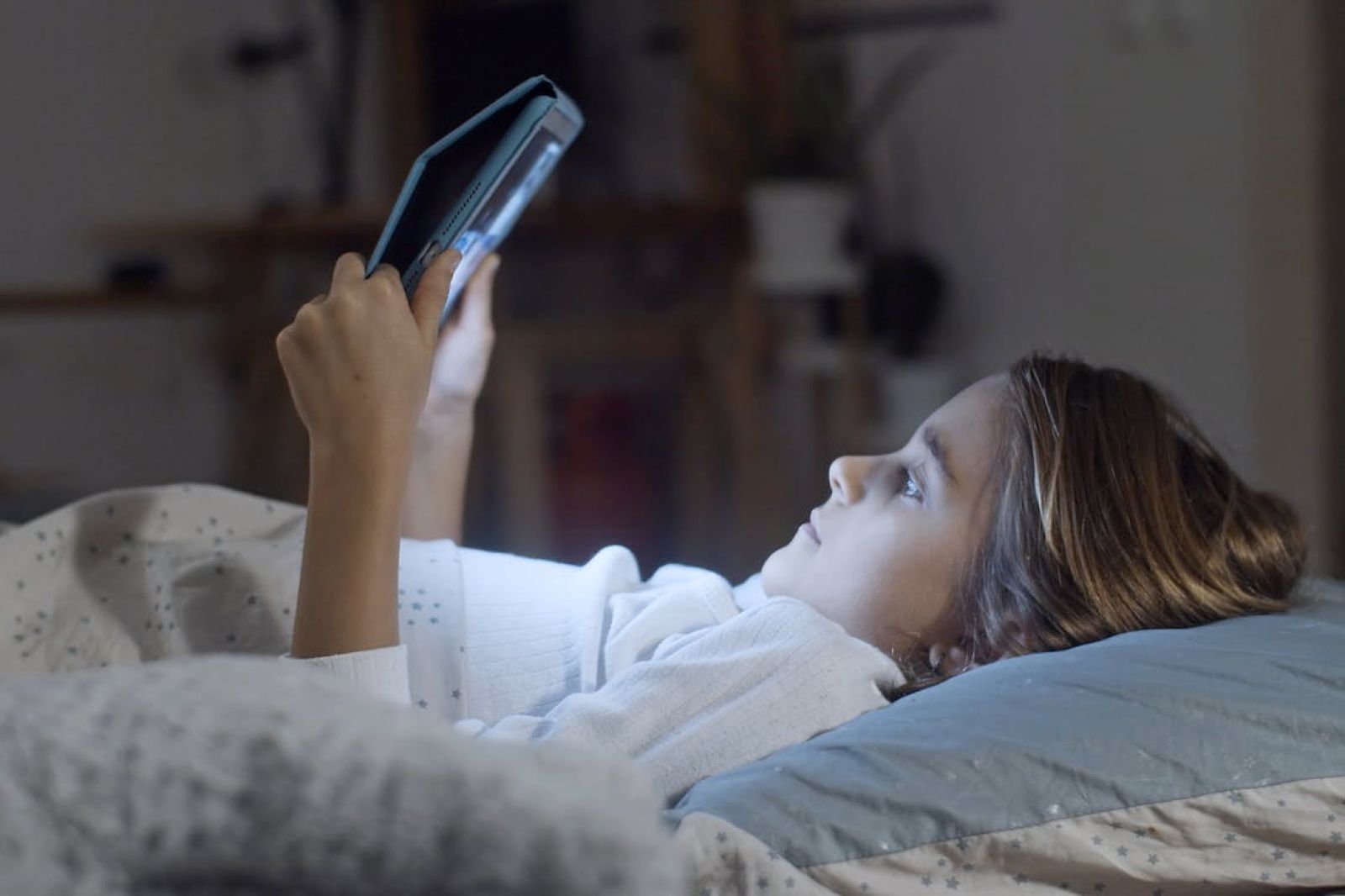 Screens and mental health: what parents need to know
