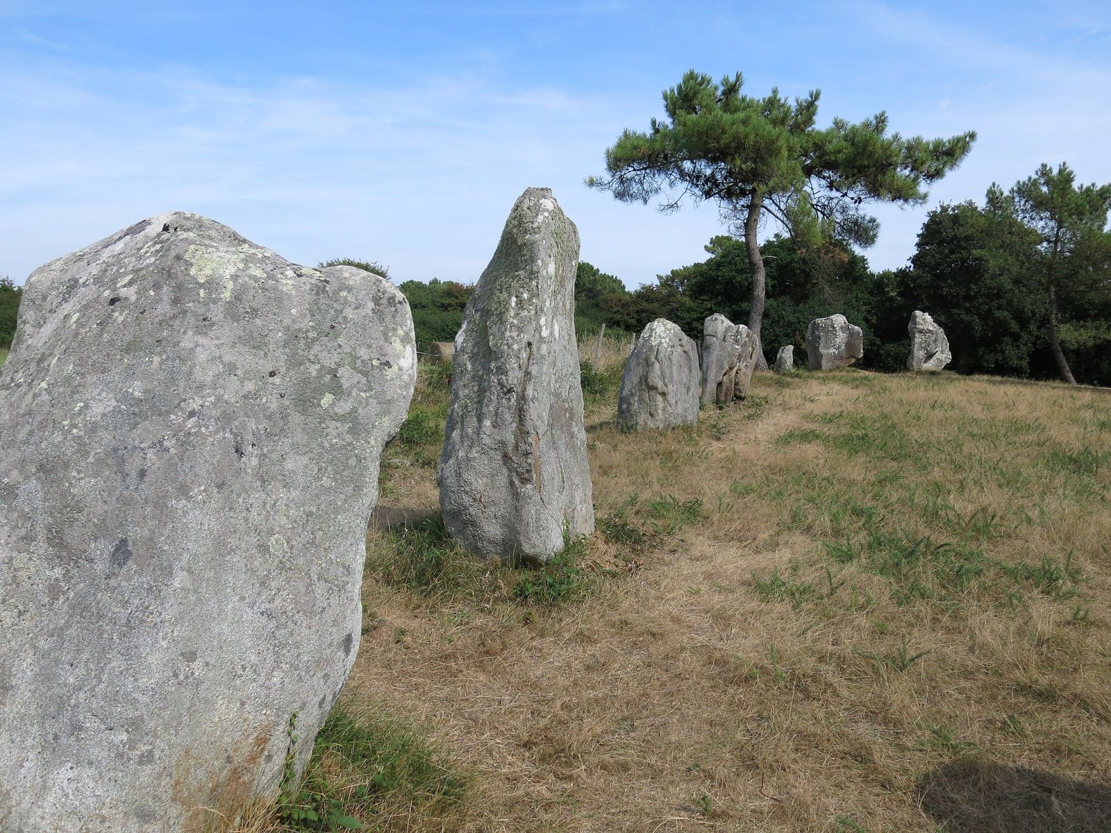 🗿 Ces mégalithes françaises sont 1500 ans plus anciennes que Stonehenge