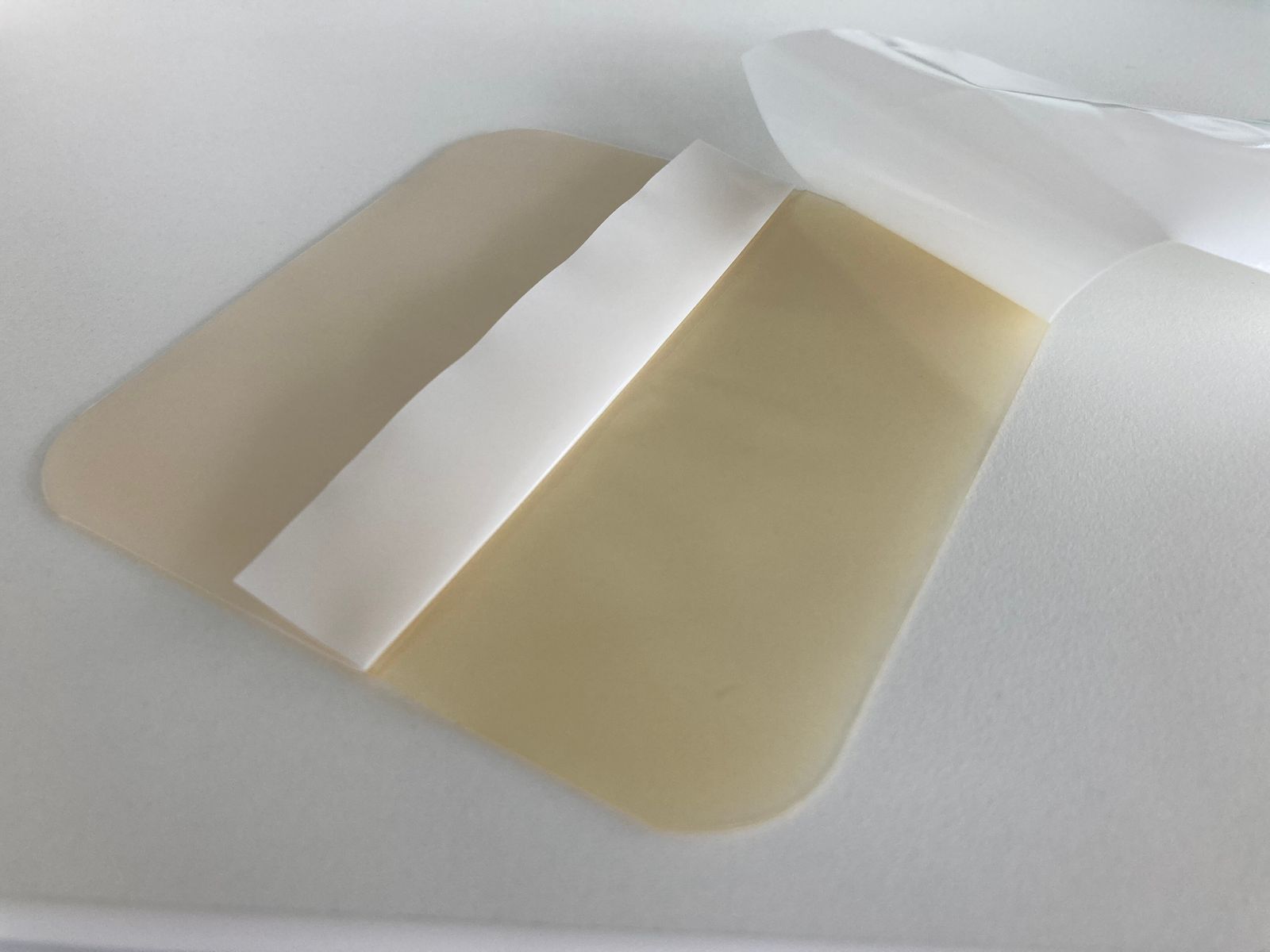 y Un hydrogel enfin respirant au contact de la peau