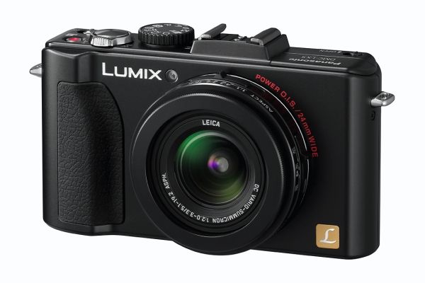 Pour la Photokina, panasonic lance son Lx-5