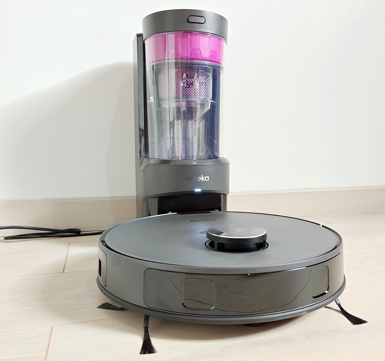 Test robot-aspirateur Eureka E10s: prix milieu de gamme, fonctionnalités haut de gamme