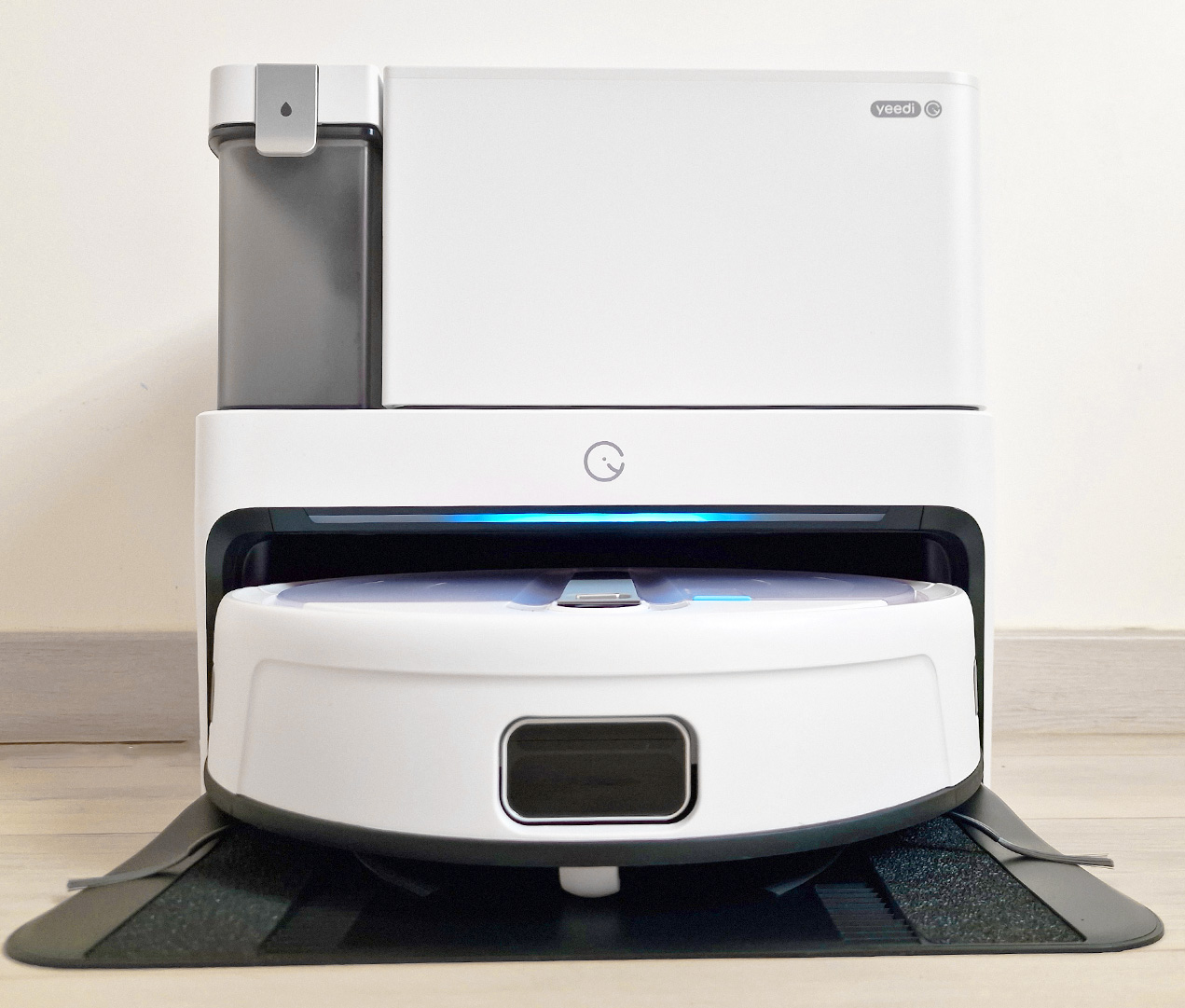 Test robot-aspirateur-serpillère Yeedi Cube: tout ce qu'il faut en si peu de place