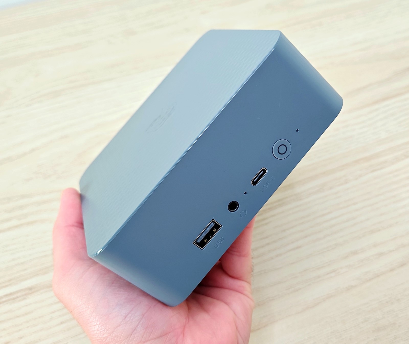 Test mini-PC Beelink EQi12 : CPU performant et silencieux