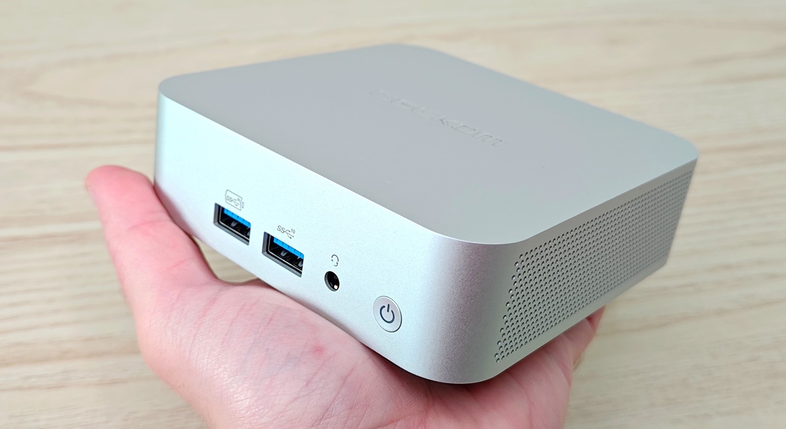 Réduction géante sur le puissant Mini-PC Geekom A8 avec Ryzen 9 + 32Go + 2To (offre limitée)