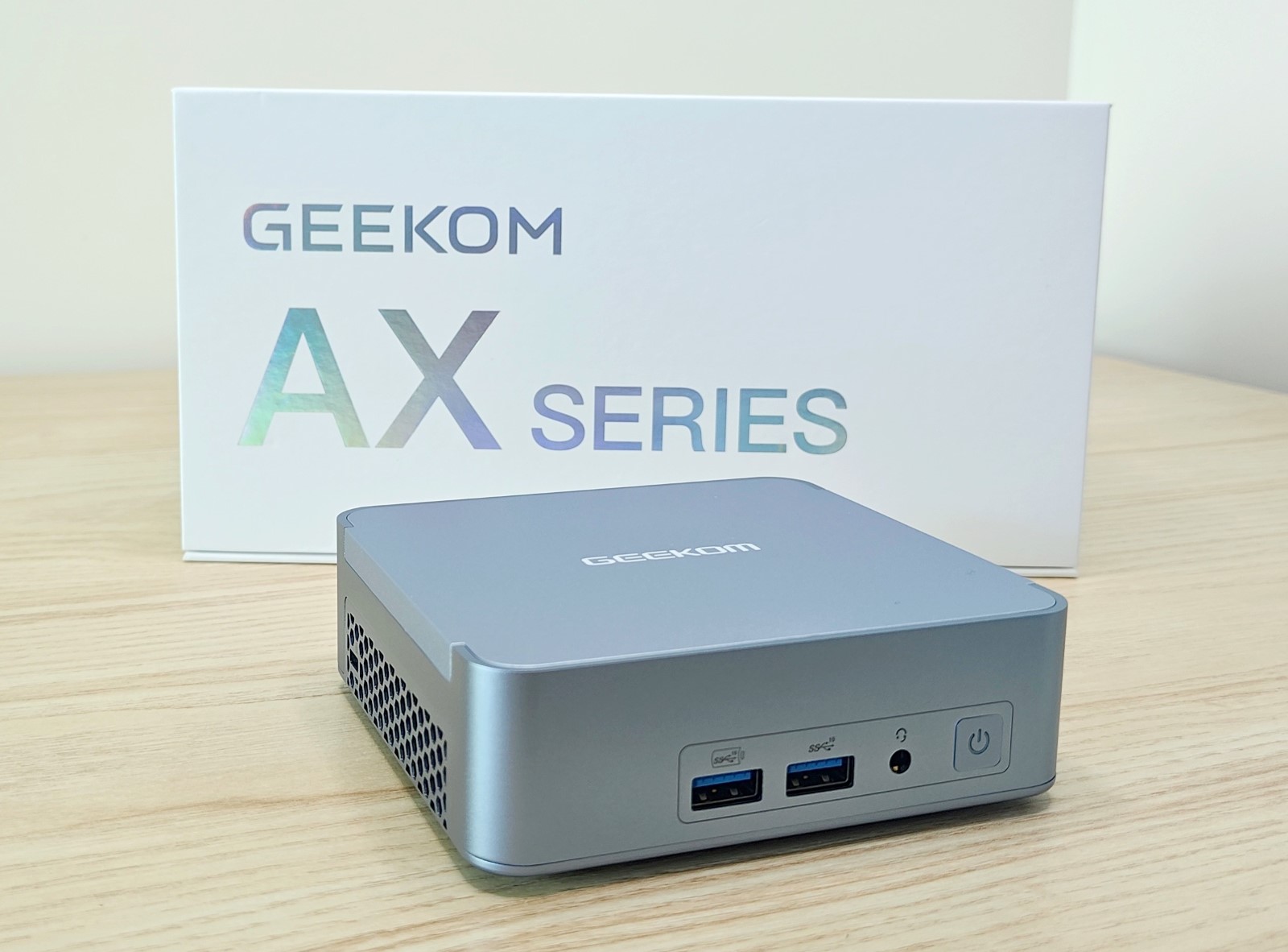 Test mini-PC Geekom AX8 Pro: performances maximales pour un mini Ryzen 9