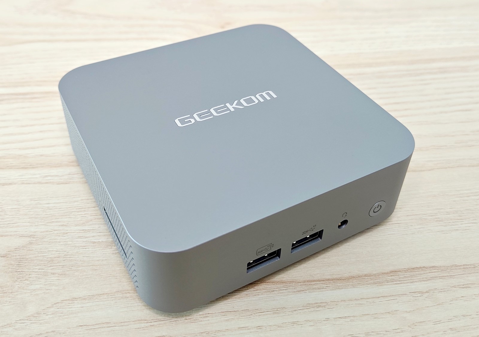 Test mini-PC Geekom GT13 Pro: un i9 de 13ème génération bien maitrisé